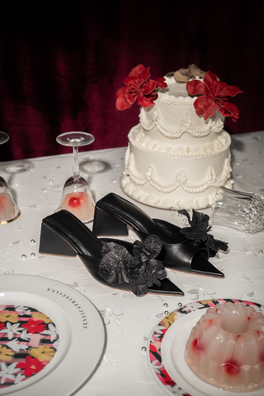 Jireh Heels III in Black