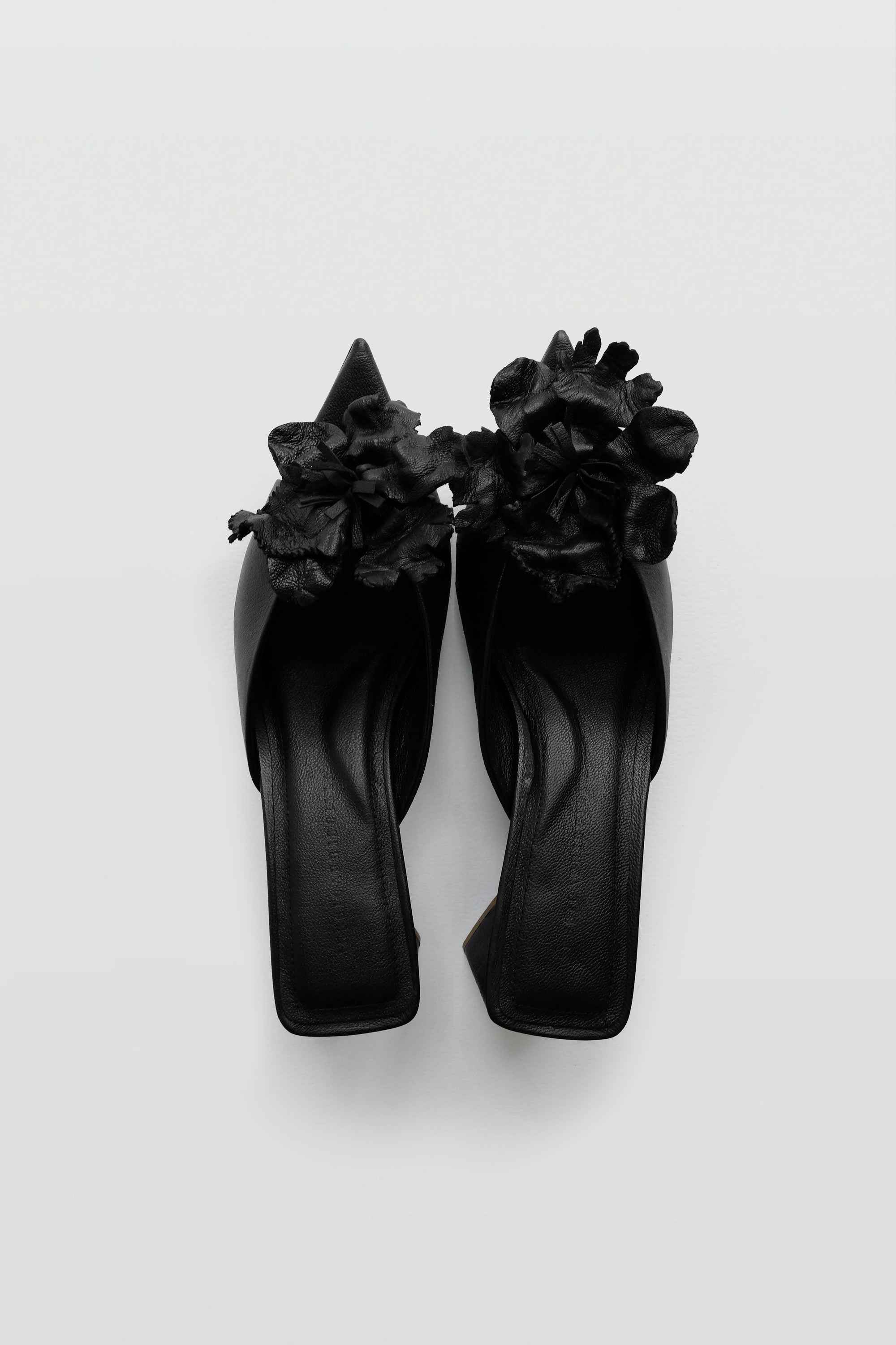 Jireh Heels V in Black