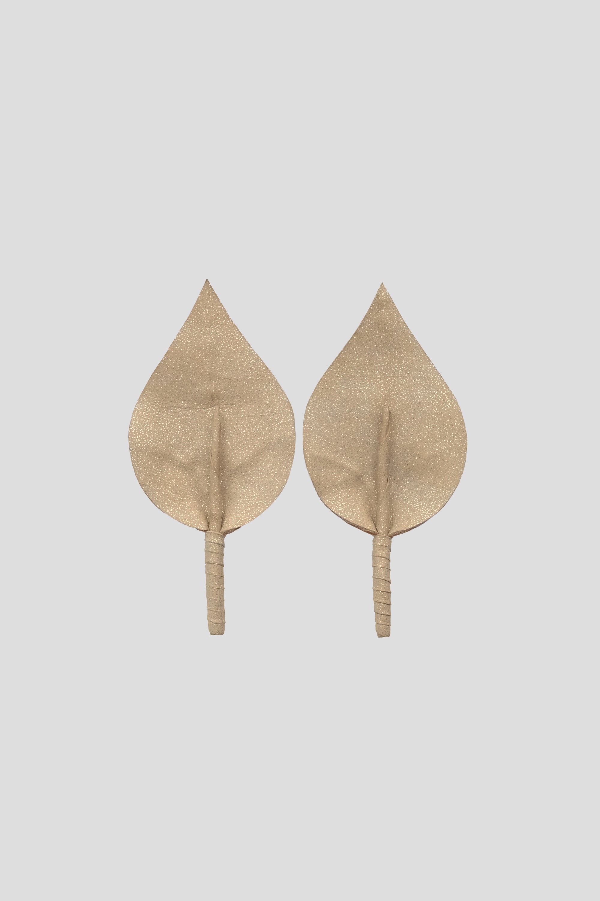 Calla Lily Clip On Shoes Accessories in Sparkling Beige