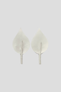 Calla Lily Clip On Shoes Accessories in White