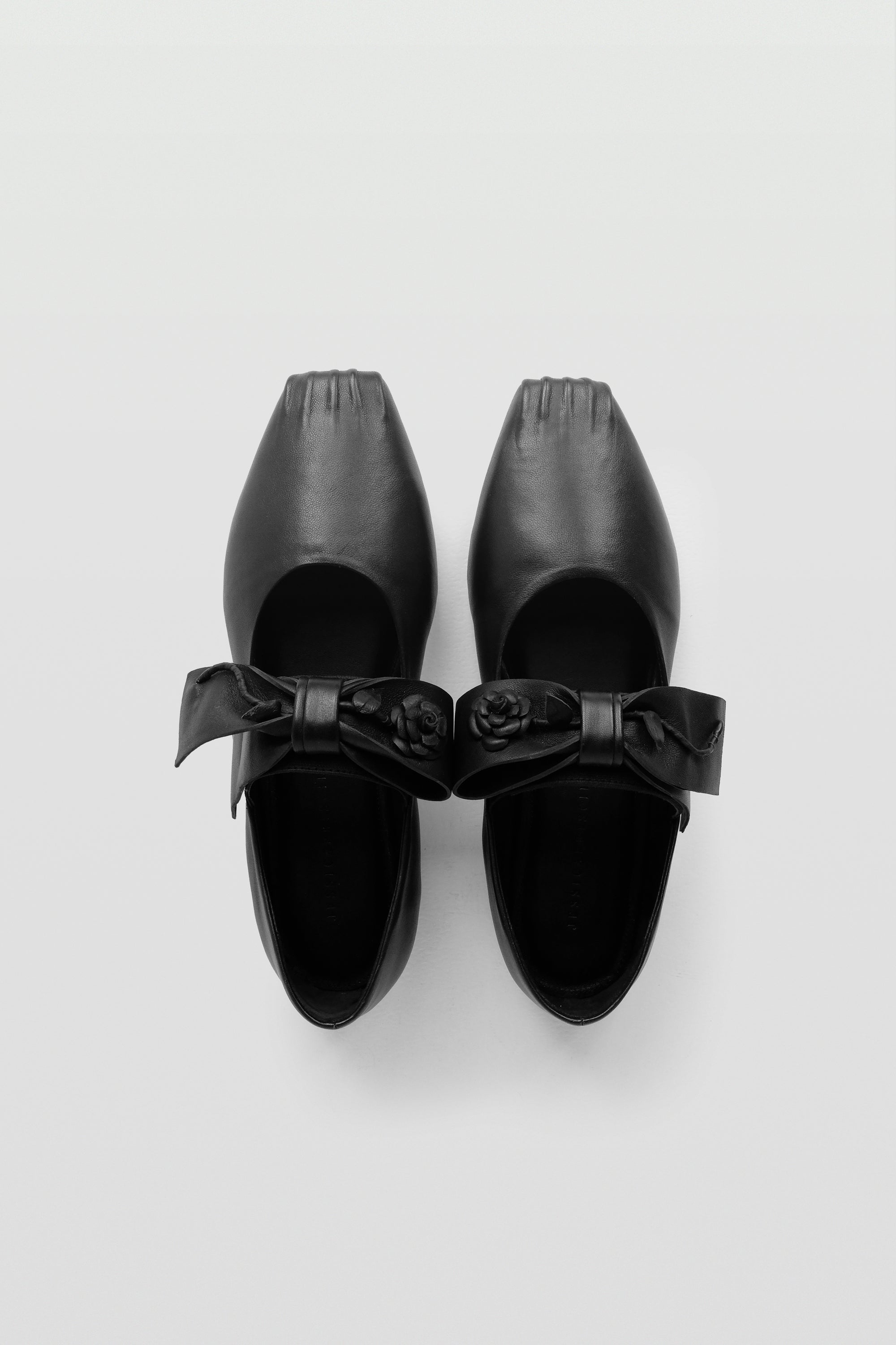 Evelina Ballet Flats in Black