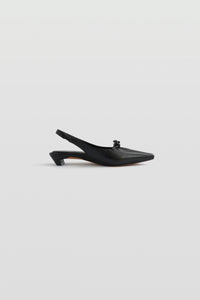 Valencia Pumps in Black
