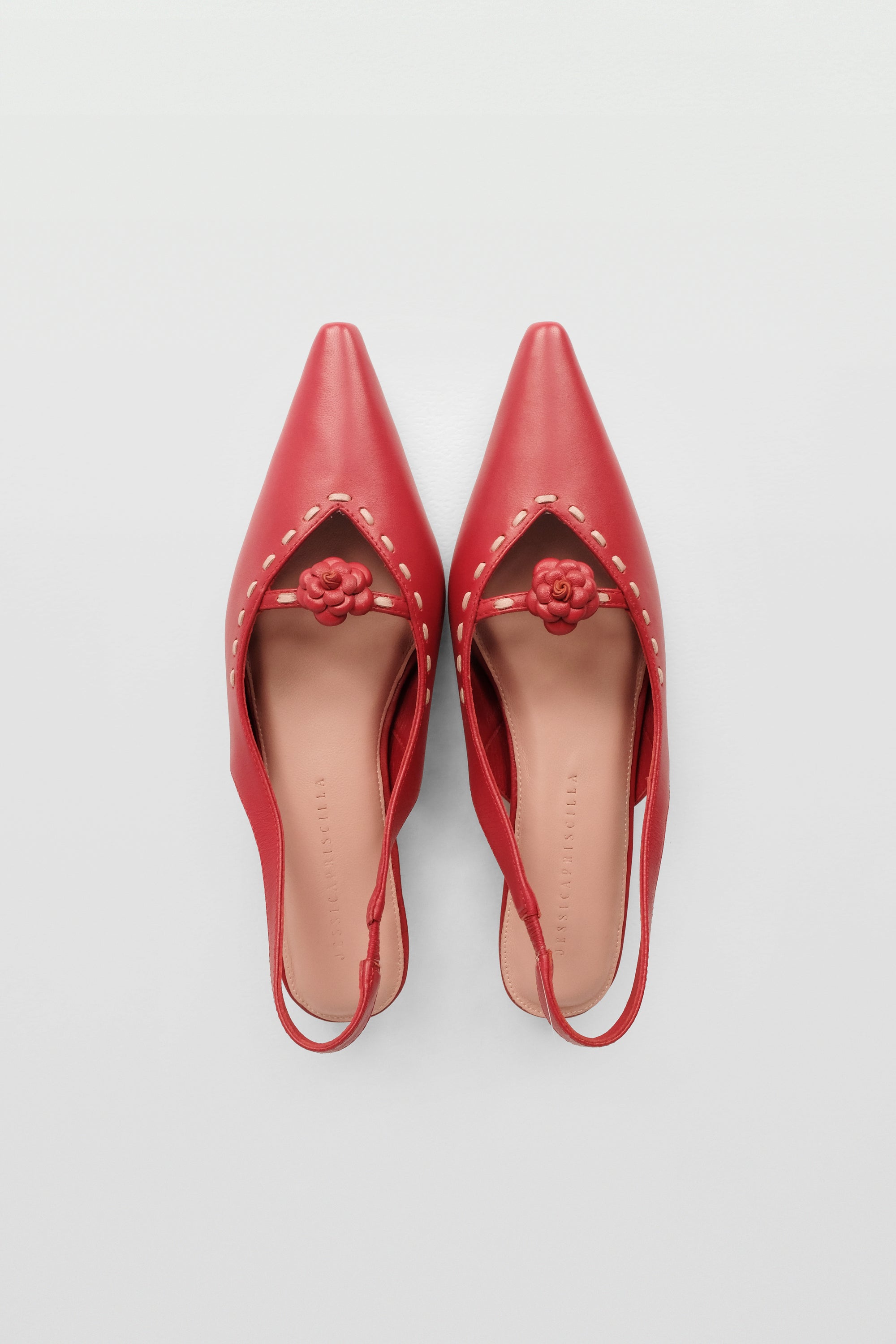 Valencia Pumps in Red